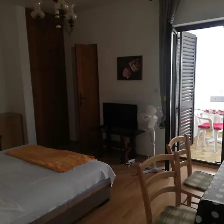 Iva/sepac 1 Apartamento